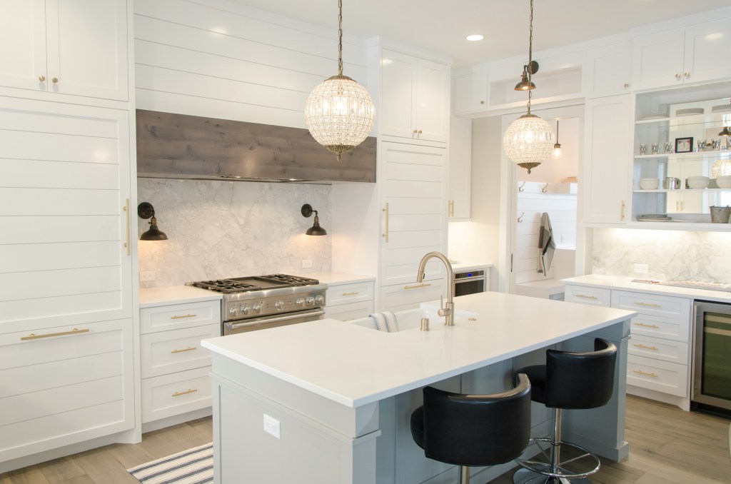 What does a kitchen renovation cost ontario?