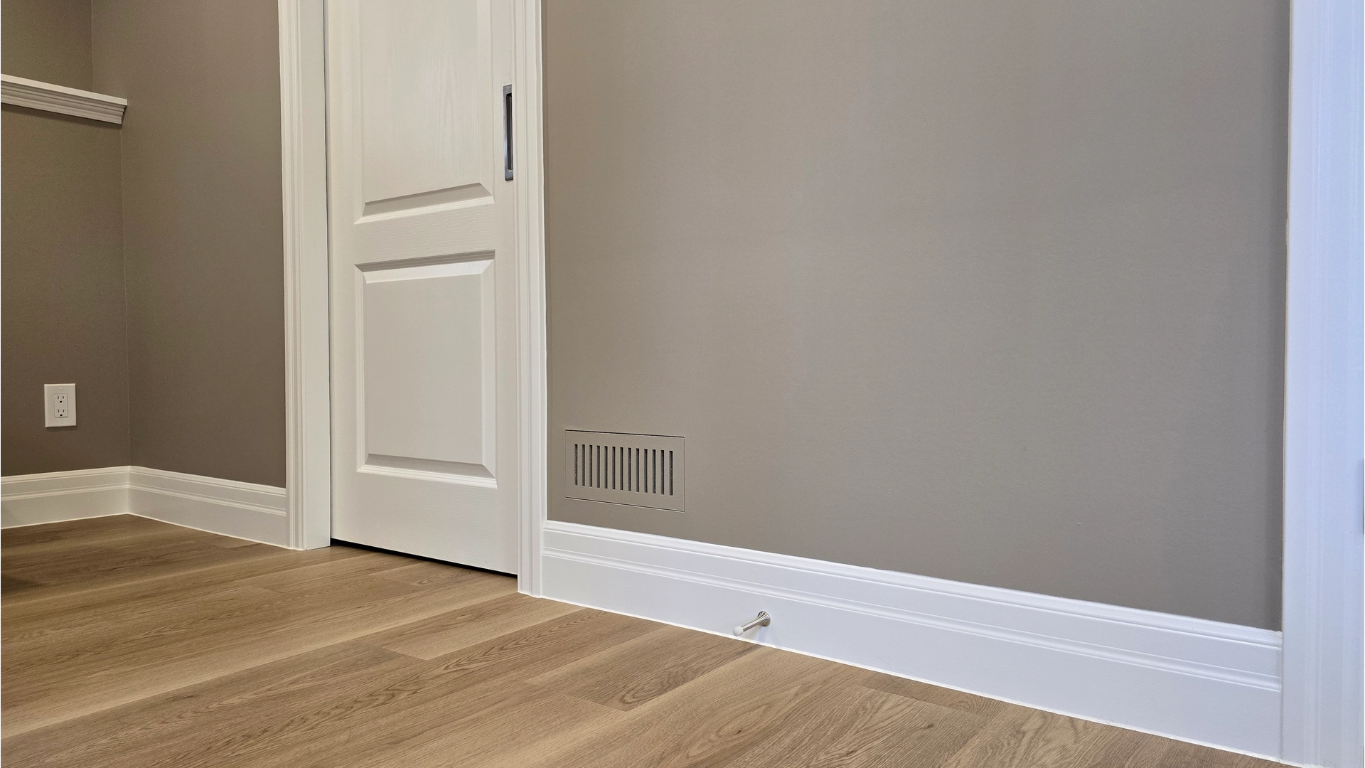 Modern hvac supply vents